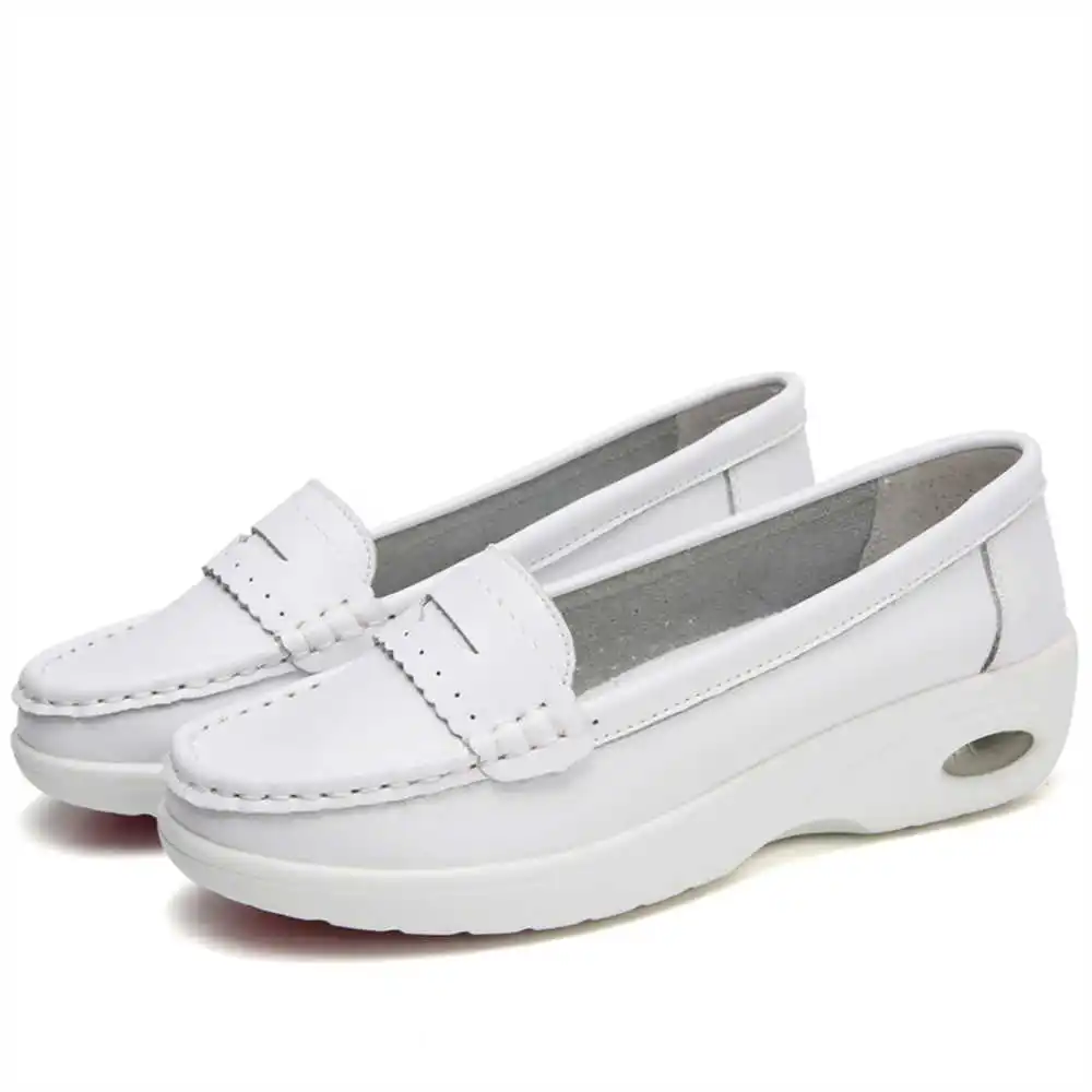 Thick Sole Slipon White Traine - огляд і ціна Elderly Women Formal Wear