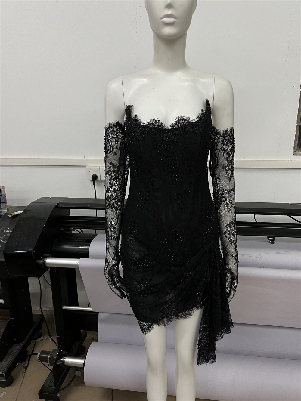 2 Color Stylish Sleek Tube Lac - огляд і ціна Women Formal Wear H&M