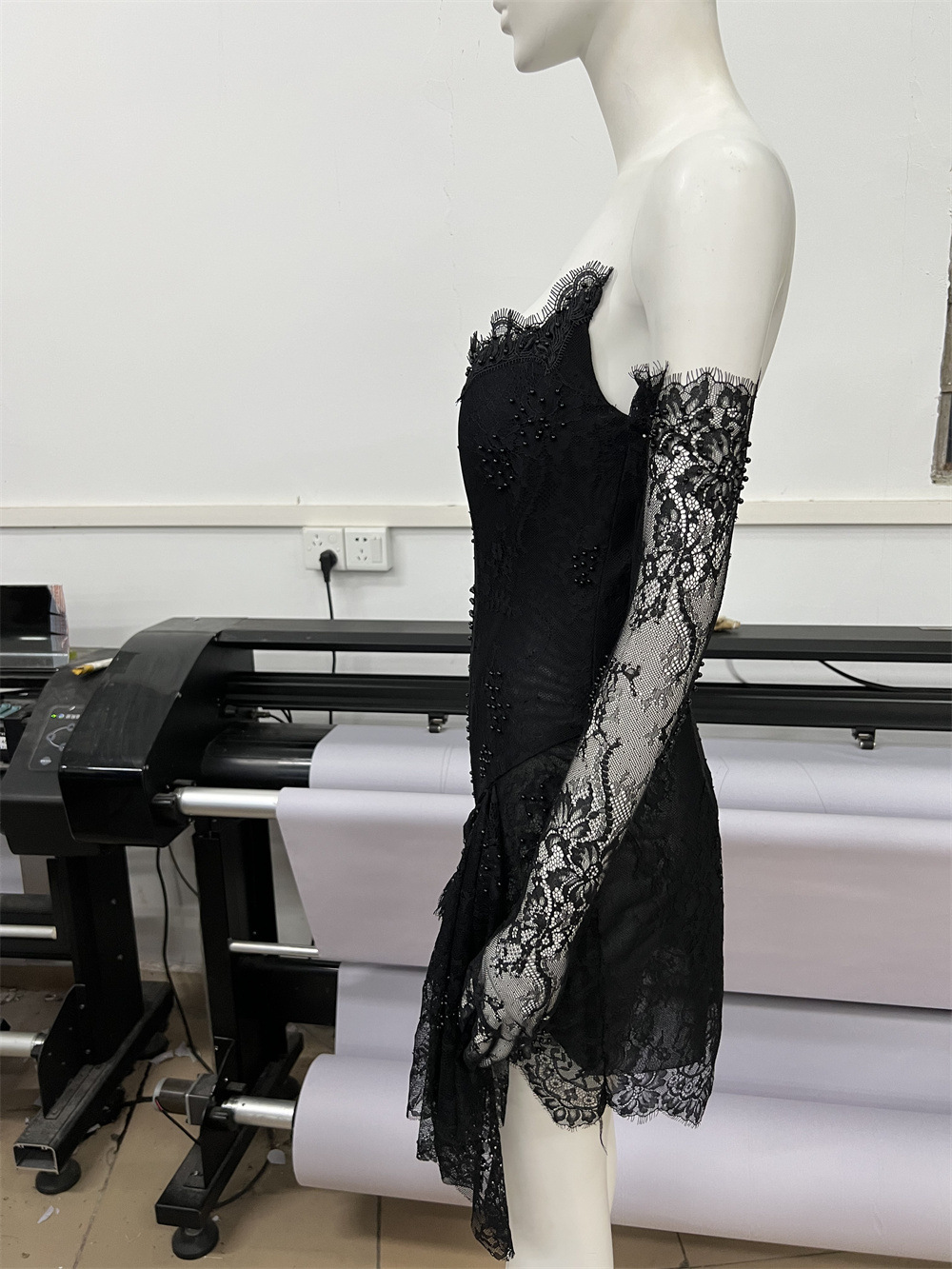 2 Color Stylish Sleek Tube Lac - огляд і ціна Women Formal Wear H&M